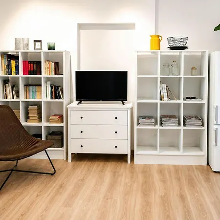 Apartmán 1 Bedroom Beautiful In *