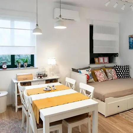 1 Bedroom Beautiful In Apartmán