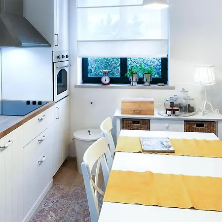 Apartmán 1 Bedroom Beautiful In *