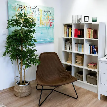 1 Bedroom Beautiful In Apartmán