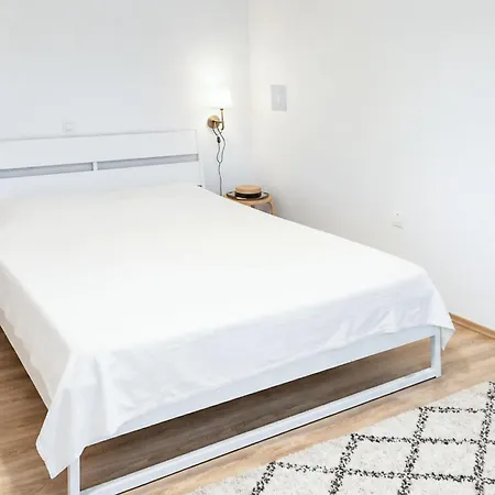 Apartman 1 Bedroom Beautiful In Bibinje